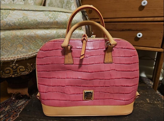 Dooney & Bourke Pink Crocodile Embossed Leather Zip Satchel W/Wallet/Keyring